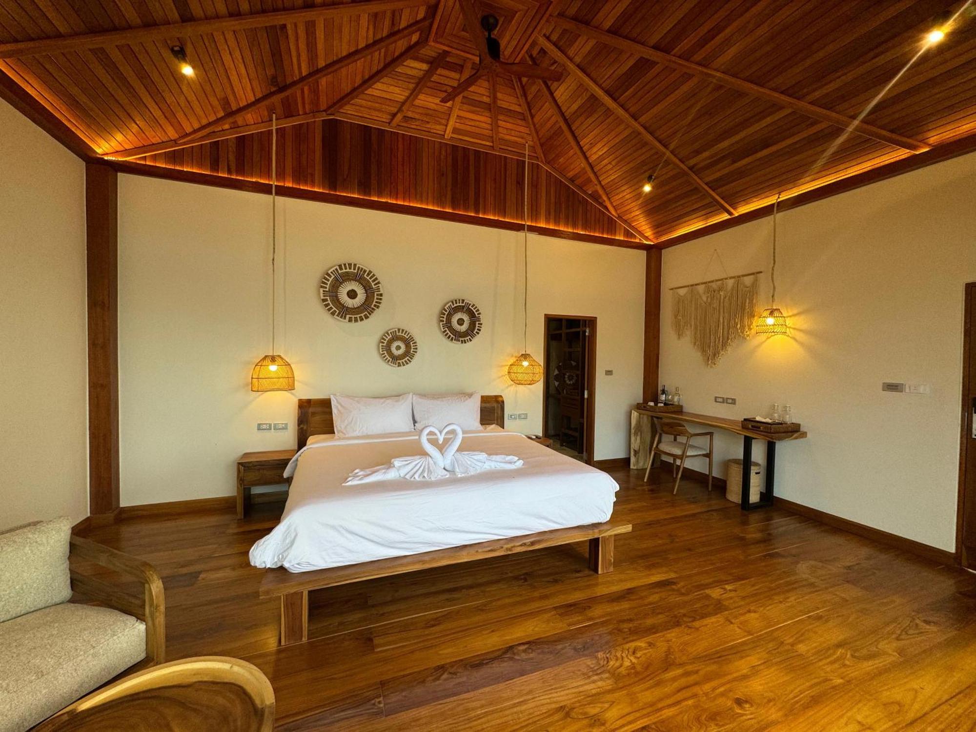 Ten Moons Sunset Villas Koh Lipe Exteriör bild