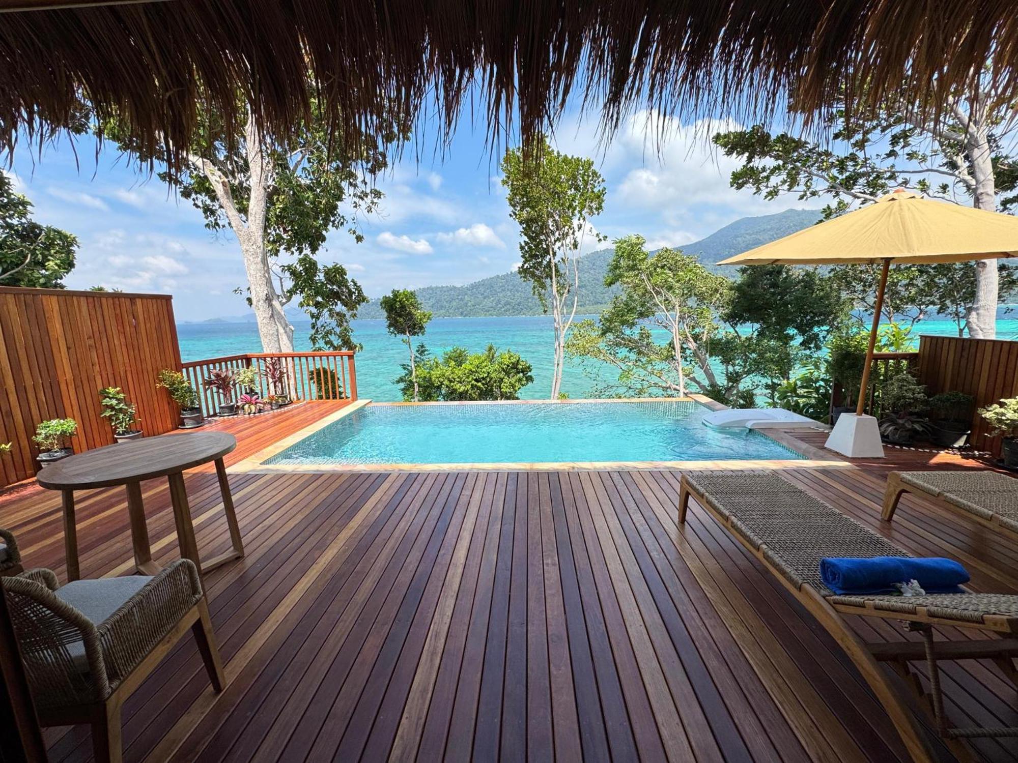 Ten Moons Sunset Villas Koh Lipe Exteriör bild